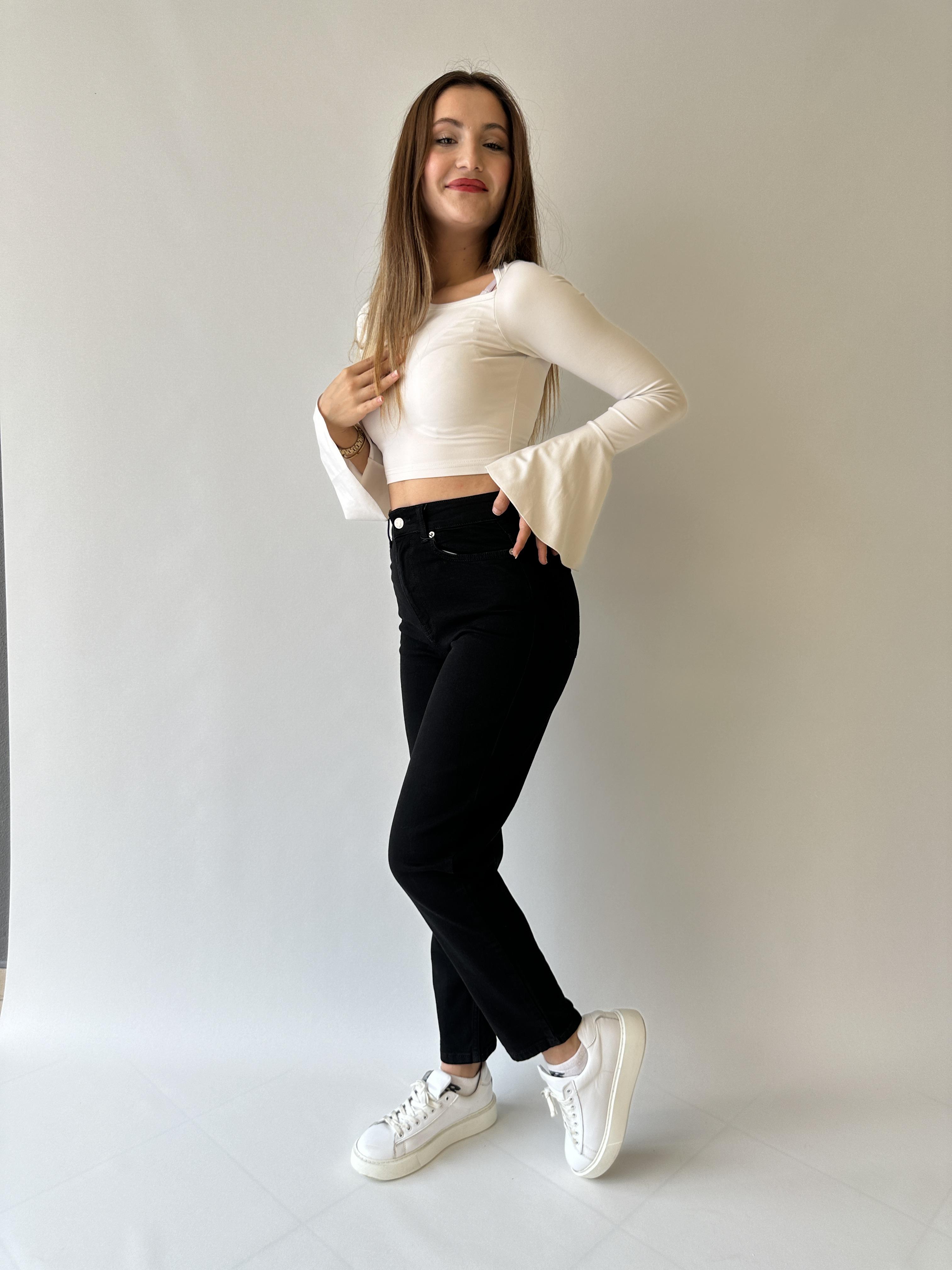 Ultra Esnek Mom Jean ile Tarzınızı Yansıtarak Özgürlüğü Hissedin