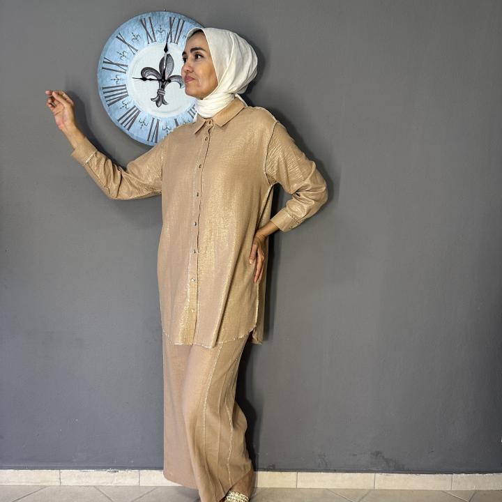 Keten Simli Takım ile Zarafetinizi Yansıtarak Şıklığa Adım Atın