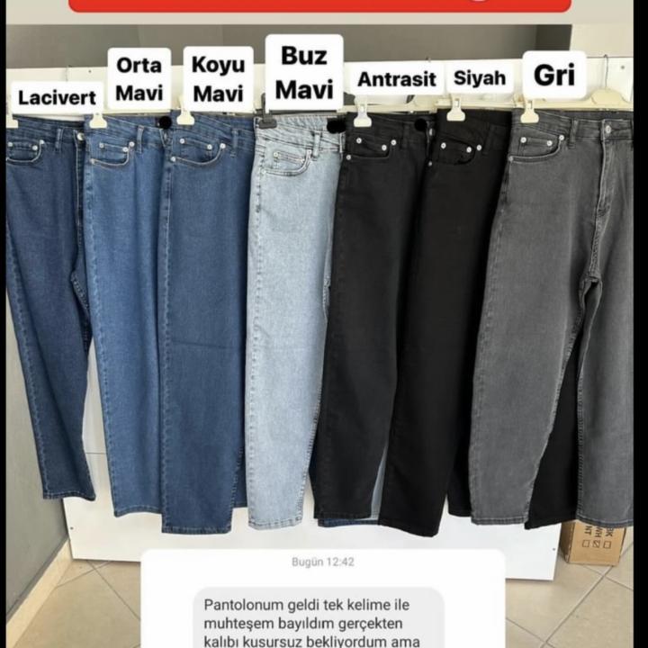 2 Mom Jean Alana Puane Pantolon: Modern ve Konforlu Bir Kombin.